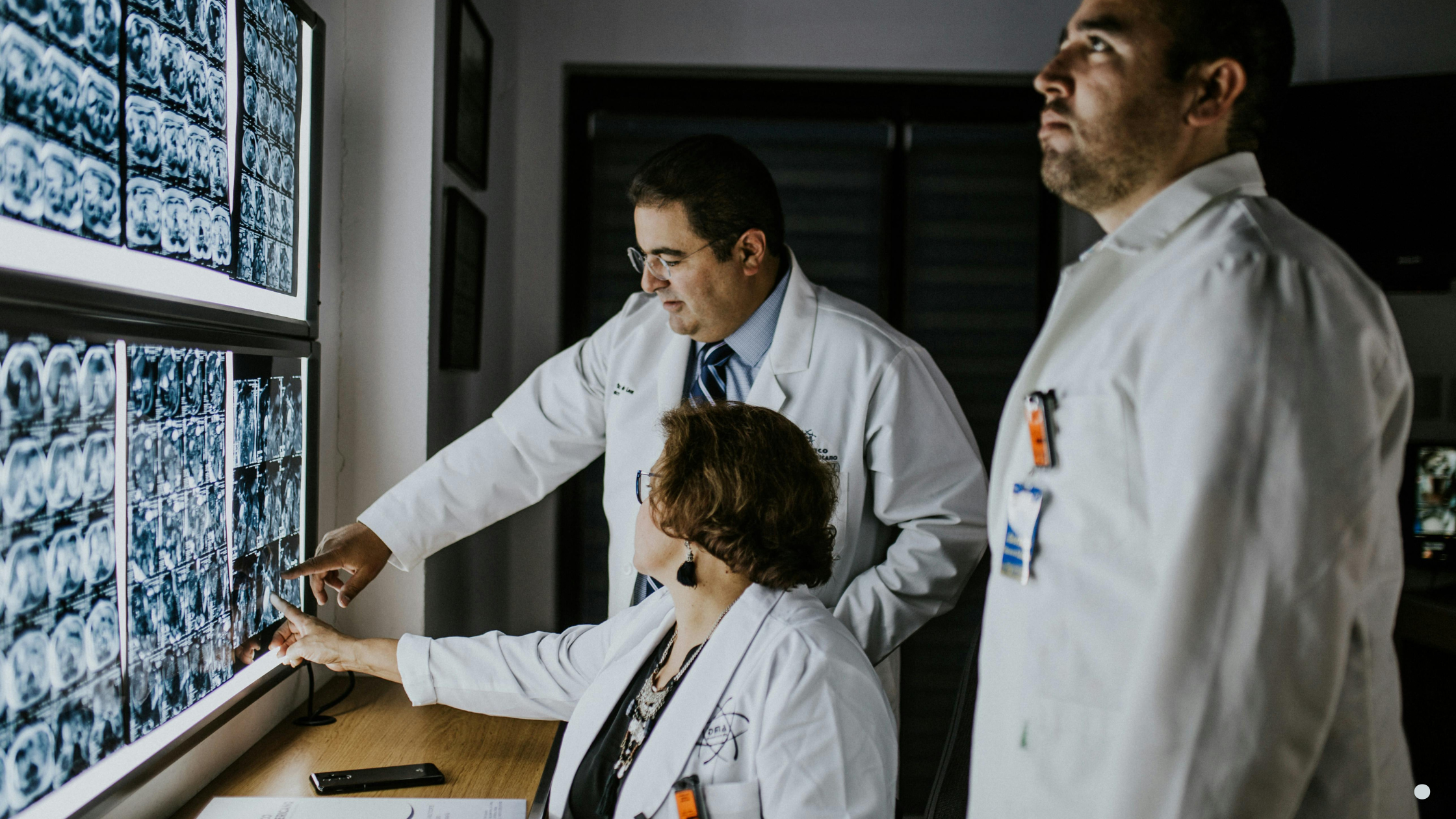 Healthcare business loans vs equipment financing for medical practices